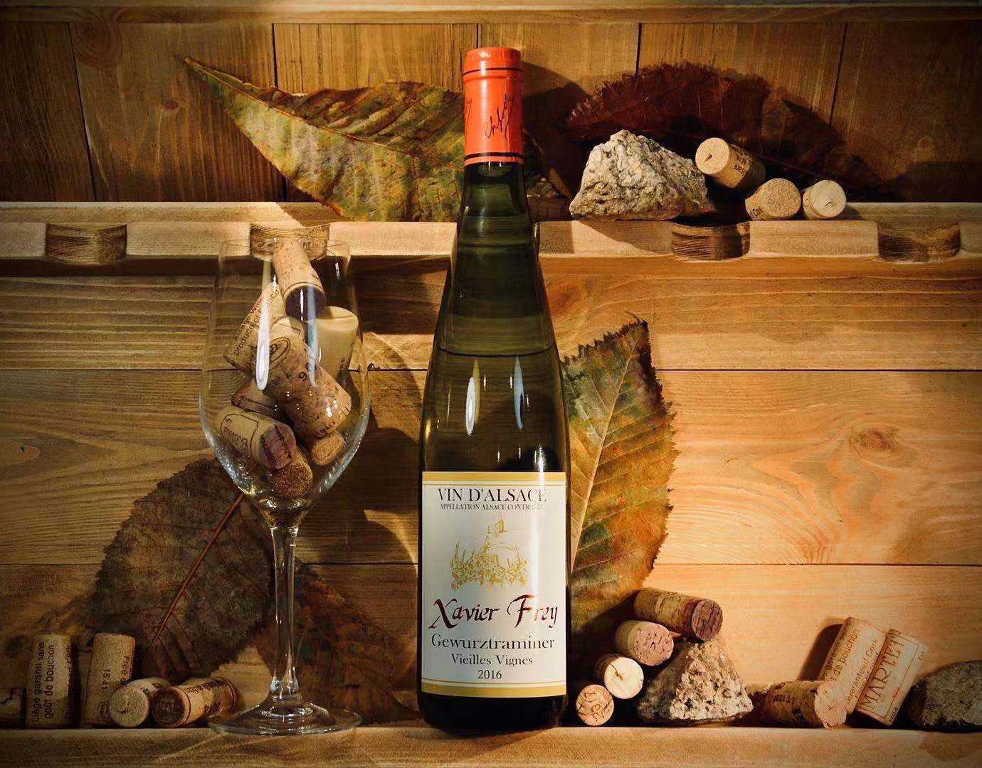 阿尔萨斯馥苏酒庄琼瑶浆老藤白葡萄酒(大连仓)